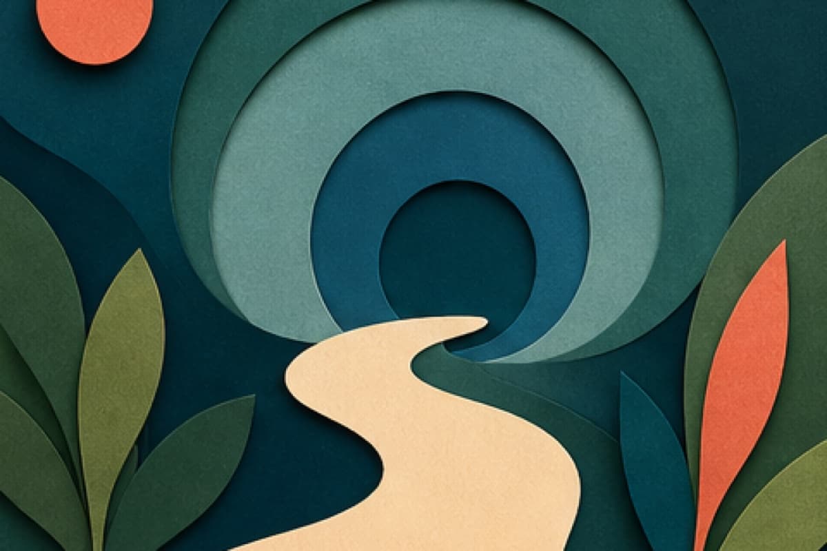 Concentric paths repeat around an open, forgiving center.